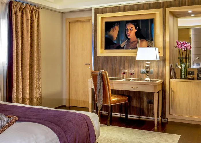 The At The Spanish Steps Exclusive Collection - The Nest Penthouse Gasthof